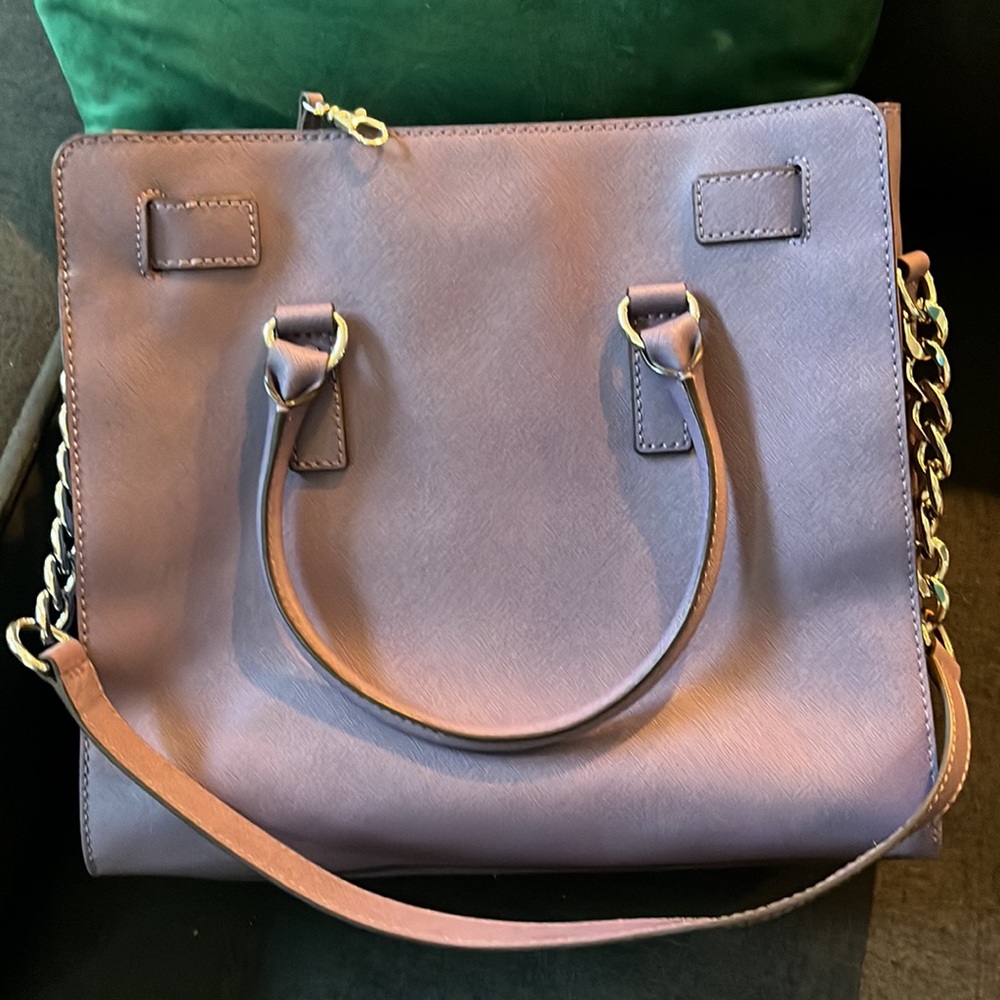 Authentic Michael Kors Purse. Purple - image 2